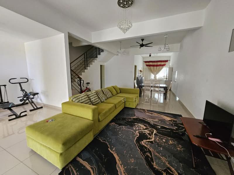 Rumah Teres 2 Tingkat untuk Dijual di Kepala Batas (Penang) - Azura Ghani - Living Room - PropertyGuru.com.my