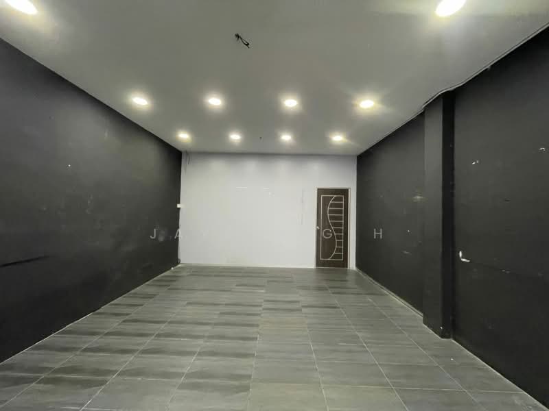 Shop for Rent in Pekan Jitra (Jitra) - Jayden Geh - Interior - PropertyGuru.com.my