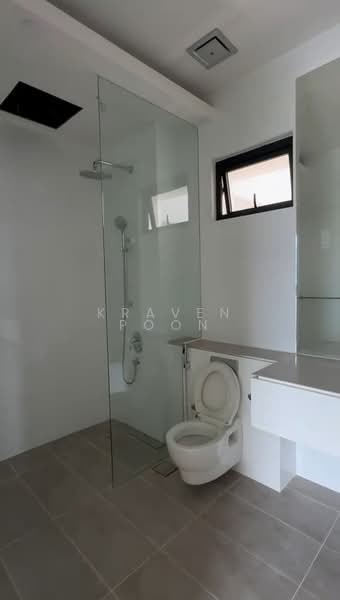 Service Residence for Sale at Senada Residence @ KLGCC Resort - Kraven Poon - Bathroom - PropertyGuru.com.my