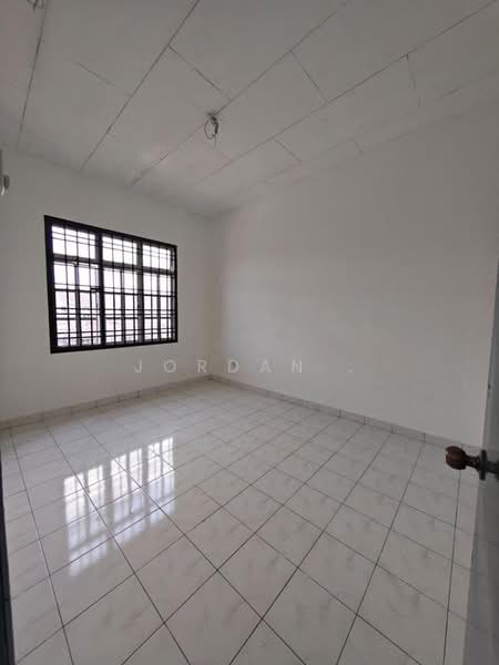 Terraced House for Sale in Senai (Kulai) - Jordan . - PropertyGuru.com.my