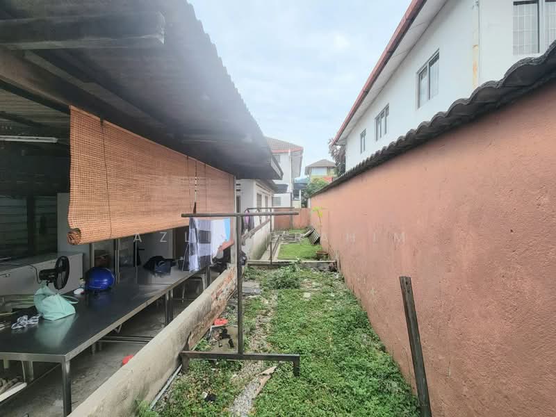 Tanah Kediaman untuk Dijual di Kampung Melayu Ampang (Ampang) - Azli Ibrahim - Exterior - PropertyGuru.com.my