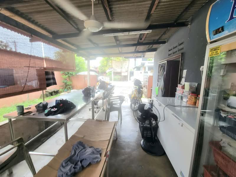 Tanah Kediaman untuk Dijual di Kampung Melayu Ampang (Ampang) - Azli Ibrahim - Exterior - PropertyGuru.com.my