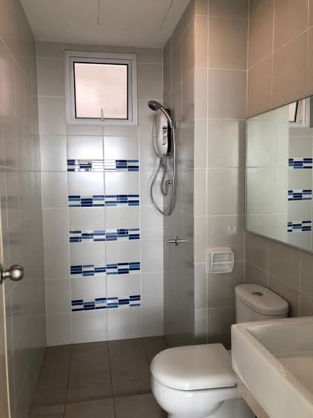 Kondominium untuk Disewa di i-Santorini - Jeanie Lim - Bathroom - PropertyGuru.com.my