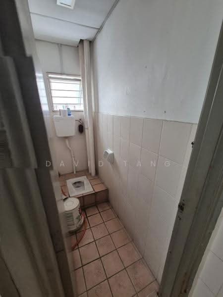 Shop for Rent in Taman Fadason (Kepong) - David Tang - Bathroom - PropertyGuru.com.my