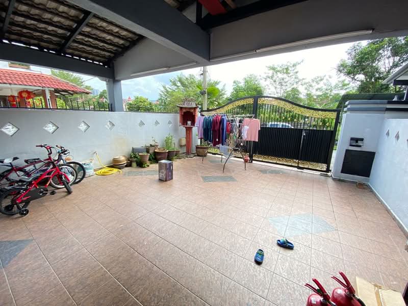 Rumah Teres untuk Dijual di Batu 9 (Cheras) - Terry Yee - PropertyGuru.com.my