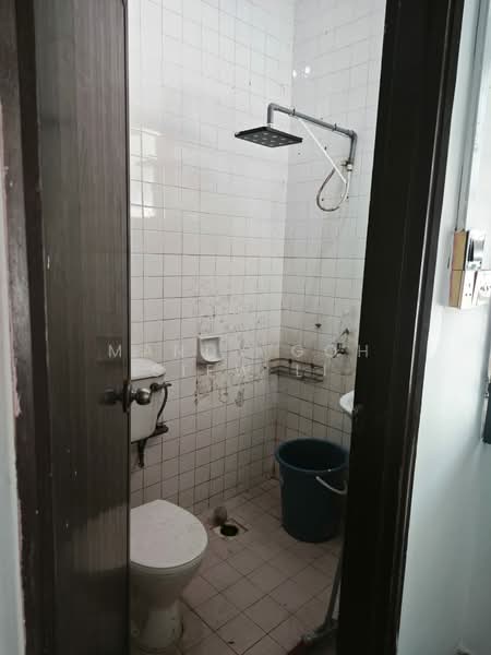 Rumah Teres 1.5 Tingkat untuk Disewa di Skudai (Johor) - Mandy Goh Siew Li - Bathroom - PropertyGuru.com.my