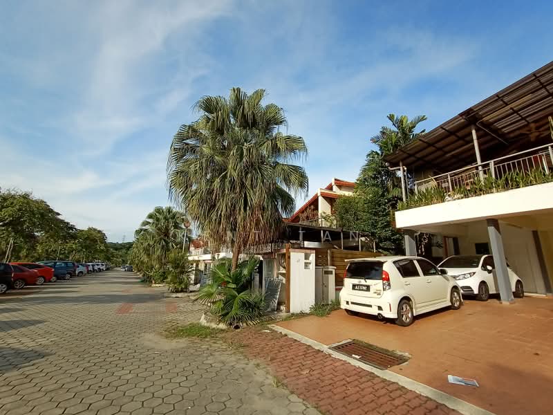 Rumah Bandar untuk Dijual di Seri Kembangan (Selangor) - Kent Tan - PropertyGuru.com.my