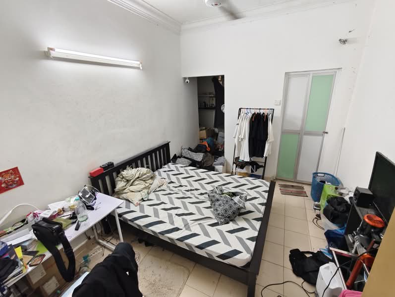 Rumah Bandar untuk Dijual di Seri Kembangan (Selangor) - Kent Tan - Bedroom - PropertyGuru.com.my