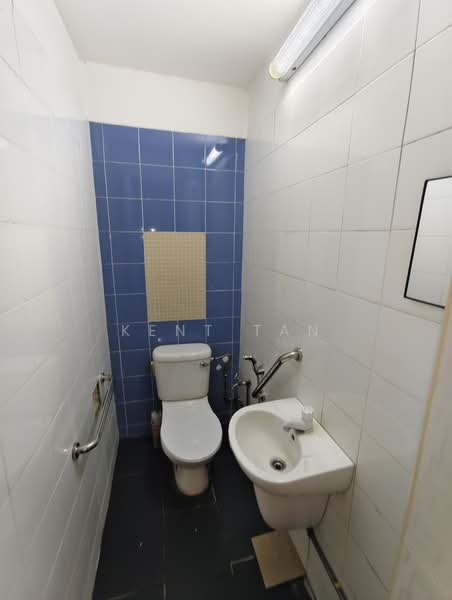 Rumah Bandar untuk Dijual di Seri Kembangan (Selangor) - Kent Tan - Bathroom - PropertyGuru.com.my
