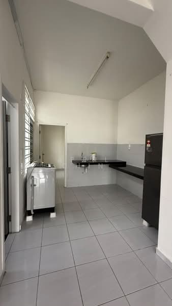 2-storey Terraced House for Rent in Taman Perniagaan Setia (Johor Bahru) - April Chin - Kitchen - PropertyGuru.com.my