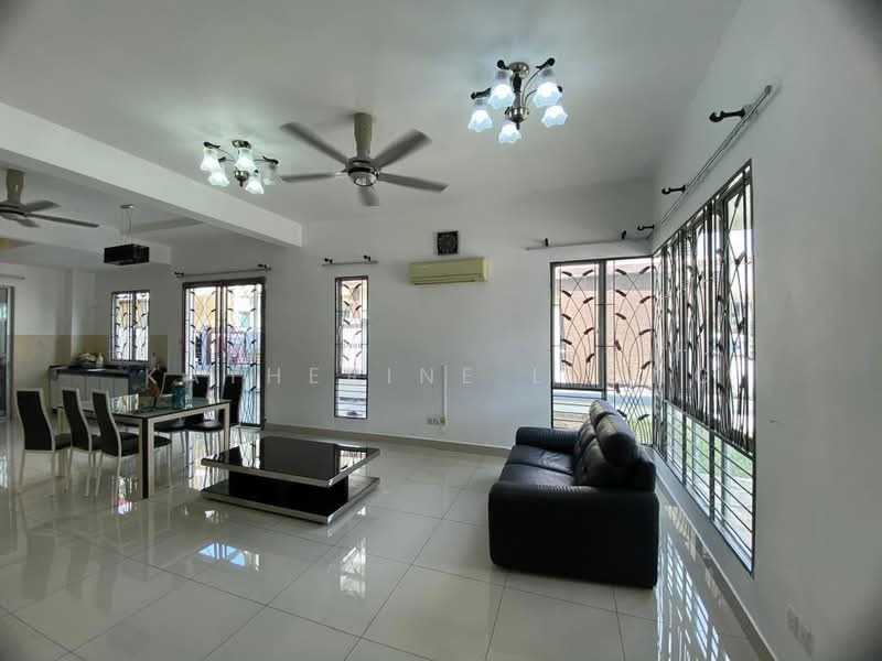 Cluster House for Rent in Rawang (Selangor) - Katherine Leong - Living Room - PropertyGuru.com.my