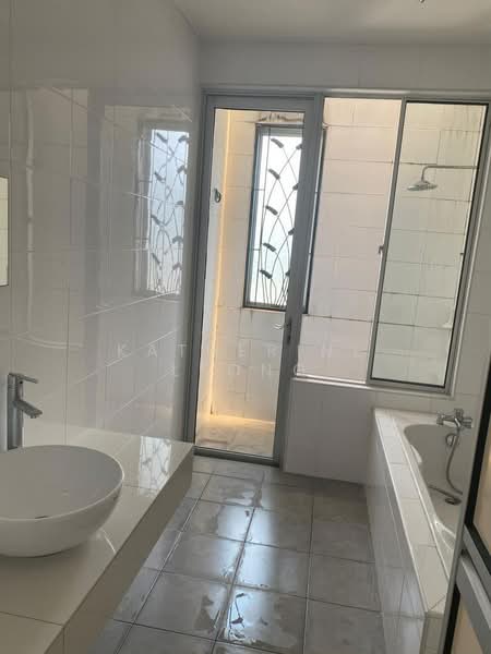 Cluster House for Rent in Rawang (Selangor) - Katherine Leong - Bathroom - PropertyGuru.com.my