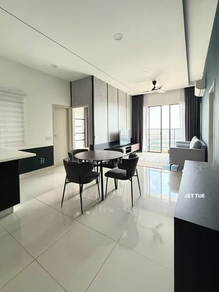 Servis Apartment untuk Disewa di Setia City Residences - Reilynn Tue - Living Room - PropertyGuru.com.my