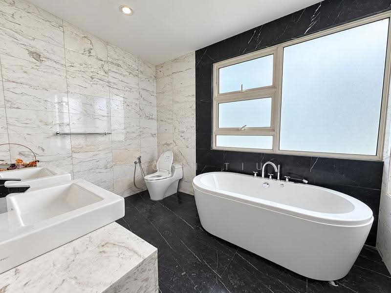Bungalow House for Sale in Batu Maung (Penang) - Enoch Tiu - Bathroom - PropertyGuru.com.my