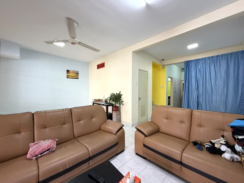 Rumah Teres untuk Dijual di Bandar Botanic (Klang) - Tony . - Living Room - PropertyGuru.com.my