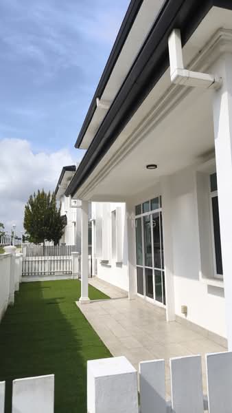 Rumah Teres 2 Tingkat untuk Disewa di Eco Majestic (Semenyih) - TOMMY CHIENG - Exterior - PropertyGuru.com.my