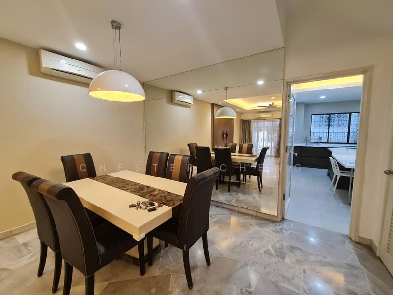 Rumah Teres untuk Dijual di Usj 18 (Subang Jaya) - Chester Cheng - Dining Room - PropertyGuru.com.my