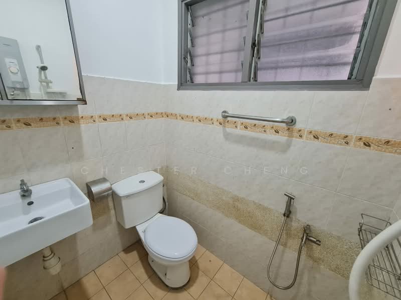 Rumah Teres untuk Dijual di Usj 18 (Subang Jaya) - Chester Cheng - Bathroom - PropertyGuru.com.my