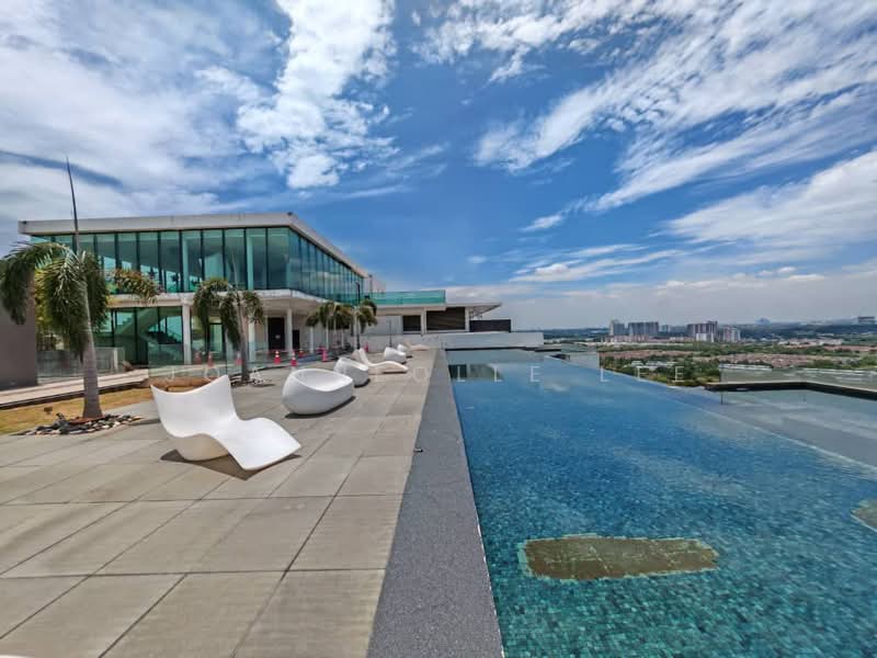 Kondominium untuk Dijual di X2 Residency - Joanneolle Lee - Swimming Pool - PropertyGuru.com.my