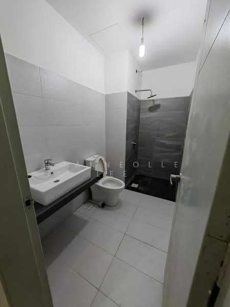Kondominium untuk Dijual di X2 Residency - Joanneolle Lee - Bathroom - PropertyGuru.com.my