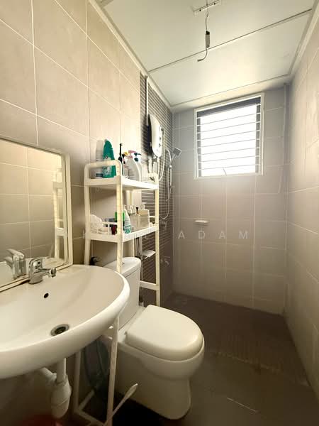 Kondominium untuk Dijual di Tamara - Akmal Adam - Bathroom - PropertyGuru.com.my