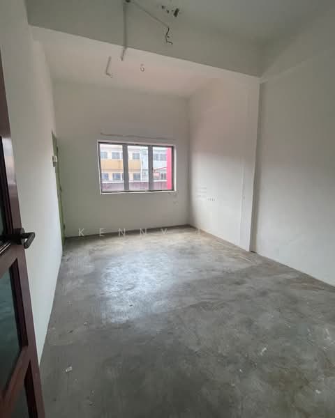 Shop for Sale in Kuantan (Pahang) - Kenny Loo - Interior - PropertyGuru.com.my