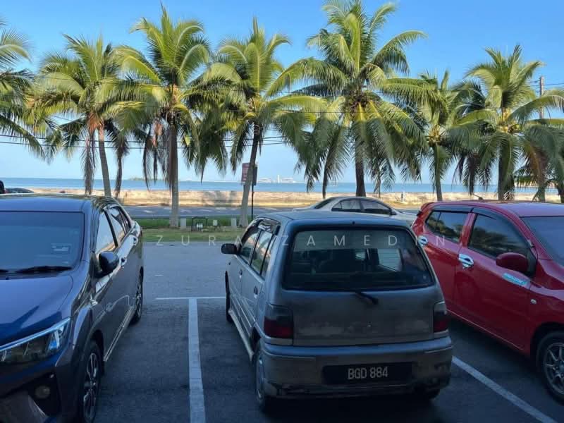 Hotel / Resort untuk Dijual di Taman Pd Kemuning (Port Dickson) - Adzura Zamedin - Exterior - PropertyGuru.com.my
