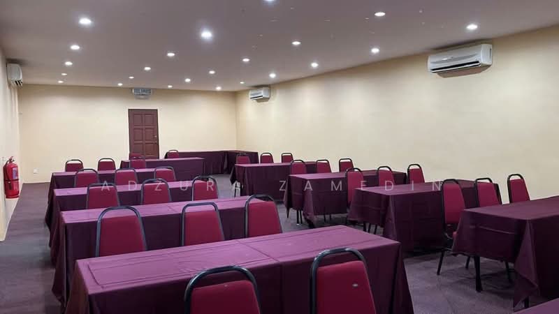 Hotel / Resort untuk Dijual di Taman Pd Kemuning (Port Dickson) - Adzura Zamedin - Interior - PropertyGuru.com.my