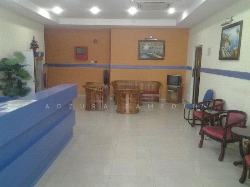 Hotel / Resort untuk Dijual di Taman Pd Kemuning (Port Dickson) - Adzura Zamedin - Lobby - PropertyGuru.com.my