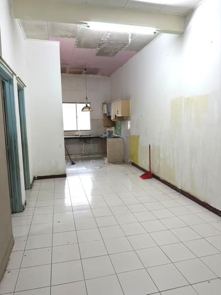 Rumah Teres 1-Tingkat untuk Dijual di Taman Pulai Indah (Johor Bahru) - Janice Yong - Kitchen - PropertyGuru.com.my