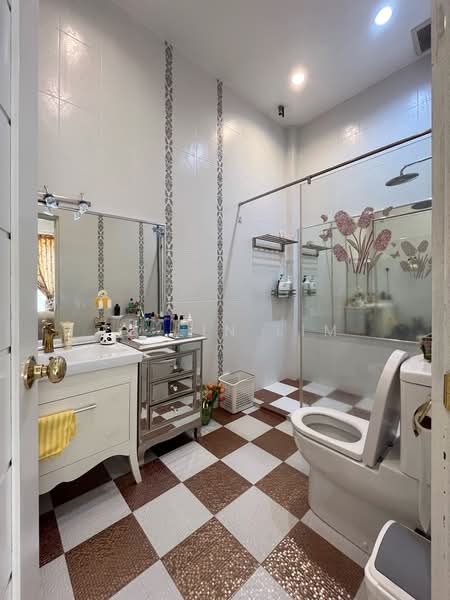 Semi-Detached House for Sale in Taman Guan Joo Seng (Jelutong) - Ee Lin Lim - PropertyGuru.com.my