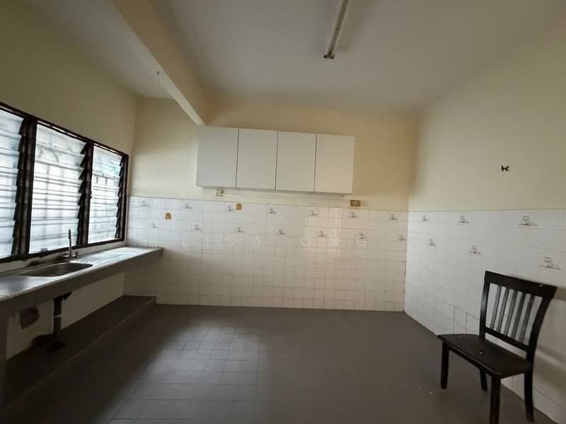 Rumah Teres 2 Tingkat untuk Disewa di Taman Sri Bintang (Kepong) - Lisa Ong - Kitchen - PropertyGuru.com.my