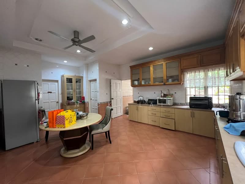 Bungalow for Sale in Bandar Country Homes (Rawang) - Nicky Lai - Kitchen - PropertyGuru.com.my