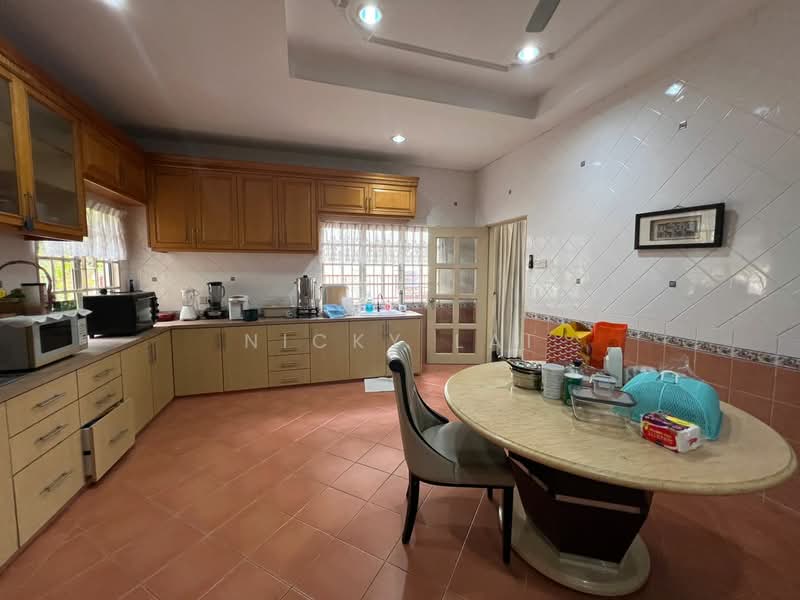 Bungalow for Sale in Bandar Country Homes (Rawang) - Nicky Lai - Kitchen - PropertyGuru.com.my