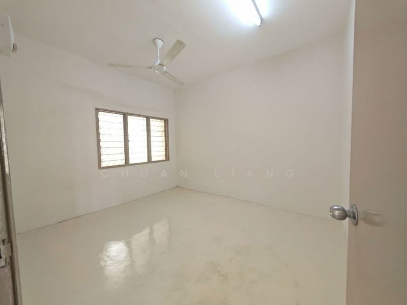 Rumah Teres 1 Tingkat untuk Dijual di Taman Skudai Baru (Skudai) - Chuan Liang - Bedroom - PropertyGuru.com.my