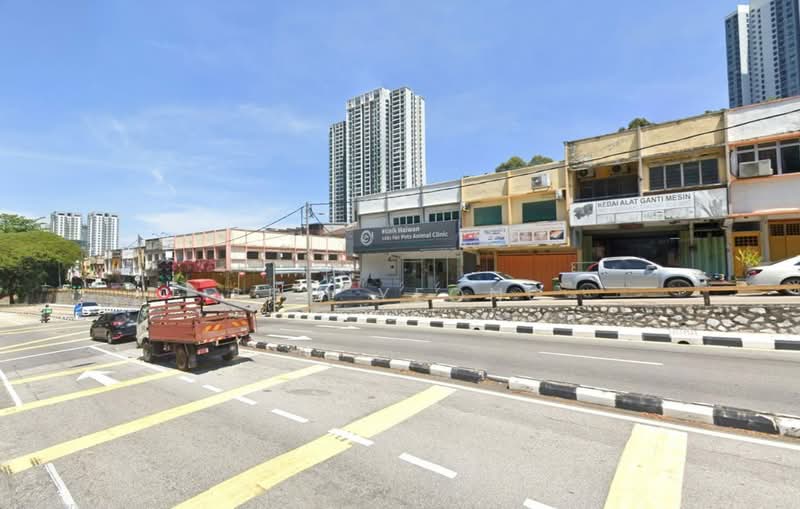 Shop for Rent in Taman Lian Hoe (Kuchai Lama) - Sum Yeong - Exterior - PropertyGuru.com.my