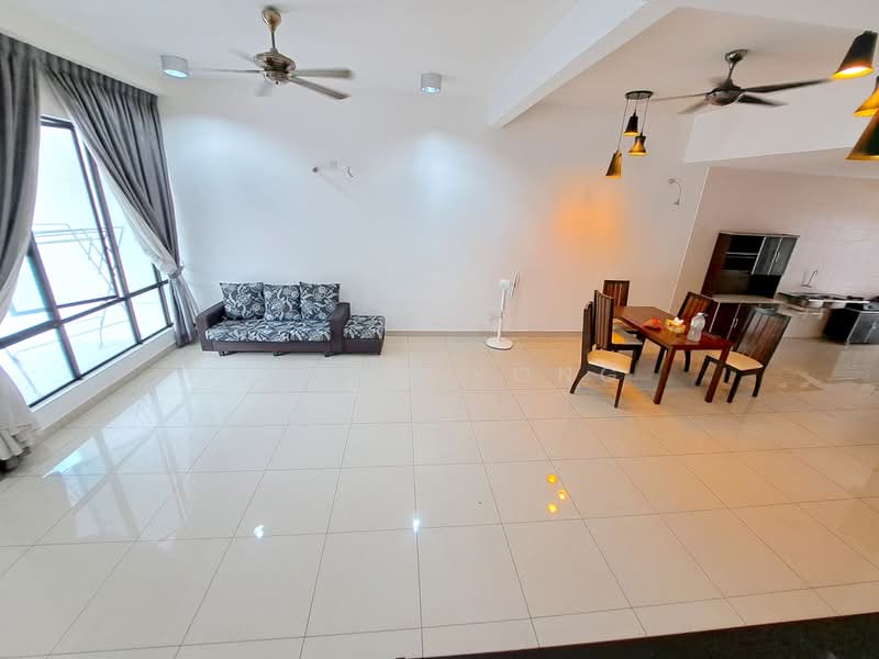 Rumah Teres 3 Tingkat untuk Disewa di Kinrara Residence (Puchong) - SUNNY YONG - Living Room - PropertyGuru.com.my