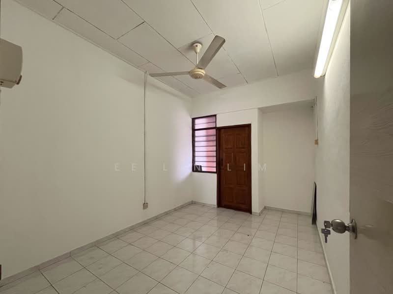 2-storey Terraced House for Sale in Island Glades (Jelutong) - Ee Lin Lim - PropertyGuru.com.my