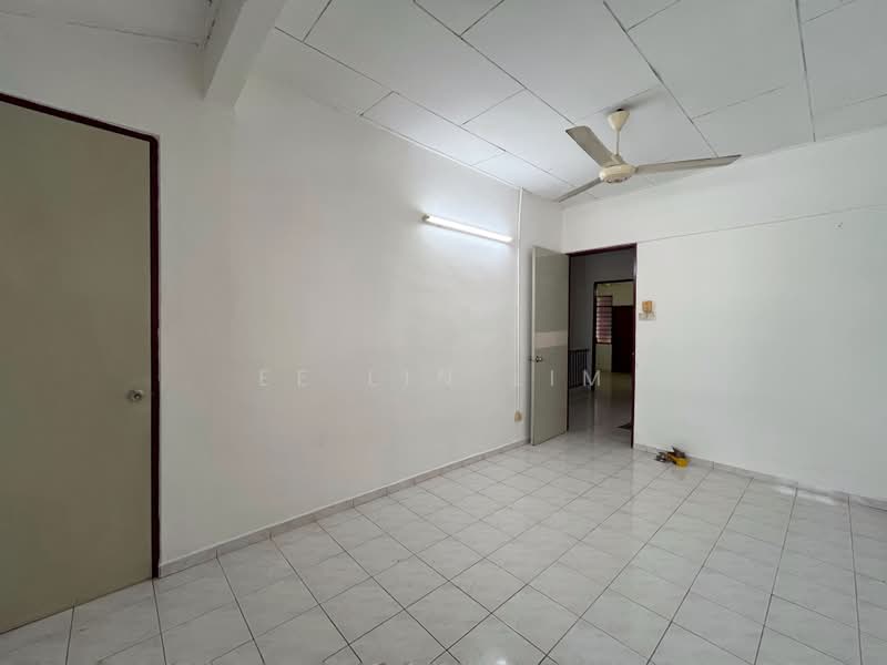 2-storey Terraced House for Sale in Island Glades (Jelutong) - Ee Lin Lim - PropertyGuru.com.my