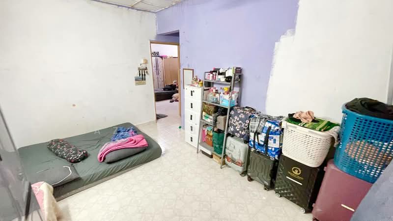 2-storey Terraced House for Sale in Pandan Jaya (Ampang) - Azli Ibrahim - Bedroom - PropertyGuru.com.my