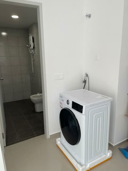 Servis Apartment untuk Disewa di Hana @ Eco Ardence - Ken Ong - Bathroom - PropertyGuru.com.my