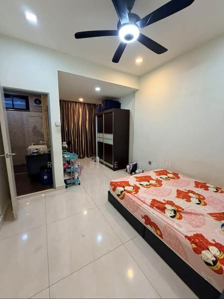 Rumah Teres 2 Tingkat untuk Dijual di Taman Megah Ria (Masai) - Robbie Tan - Bedroom - PropertyGuru.com.my