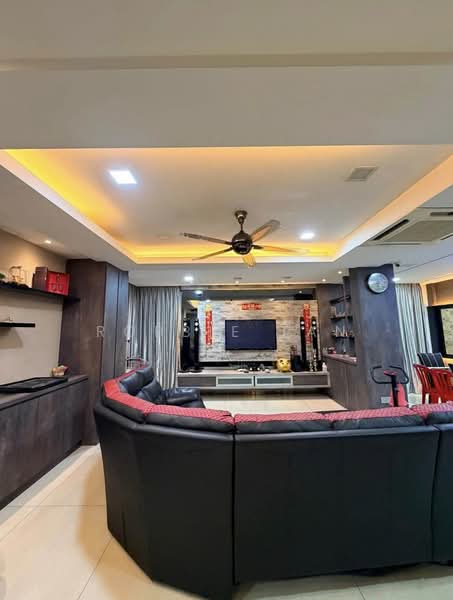 Rumah Teres 2 Tingkat untuk Dijual di Taman Megah Ria (Masai) - Robbie Tan - Living Room - PropertyGuru.com.my