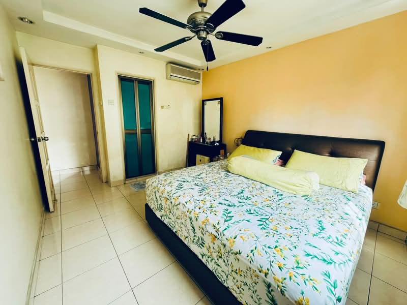 Pangsapuri untuk Dijual di Aliran Damai - CK Ng - Bedroom - PropertyGuru.com.my