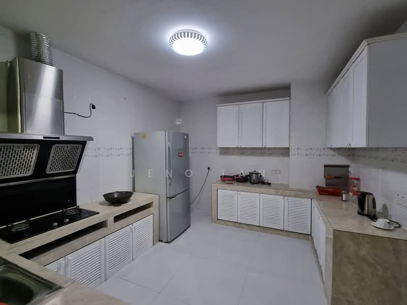 Semi-Detached House for Rent in Kuching (Sarawak) - Jeno Tan - Kitchen - PropertyGuru.com.my