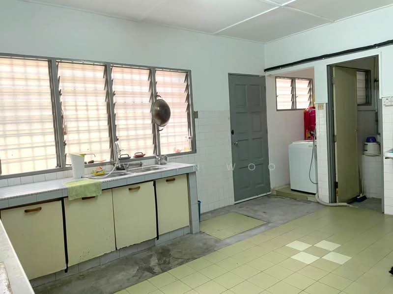 2-storey Terraced House for Rent in Seksyen 17 (Petaling Jaya) - Evelyn Woo - Kitchen - PropertyGuru.com.my