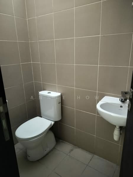 Banglo Lot Kosong untuk Dijual di Taman Melawati (Ulu Kelang) - Annie How - Bathroom - PropertyGuru.com.my