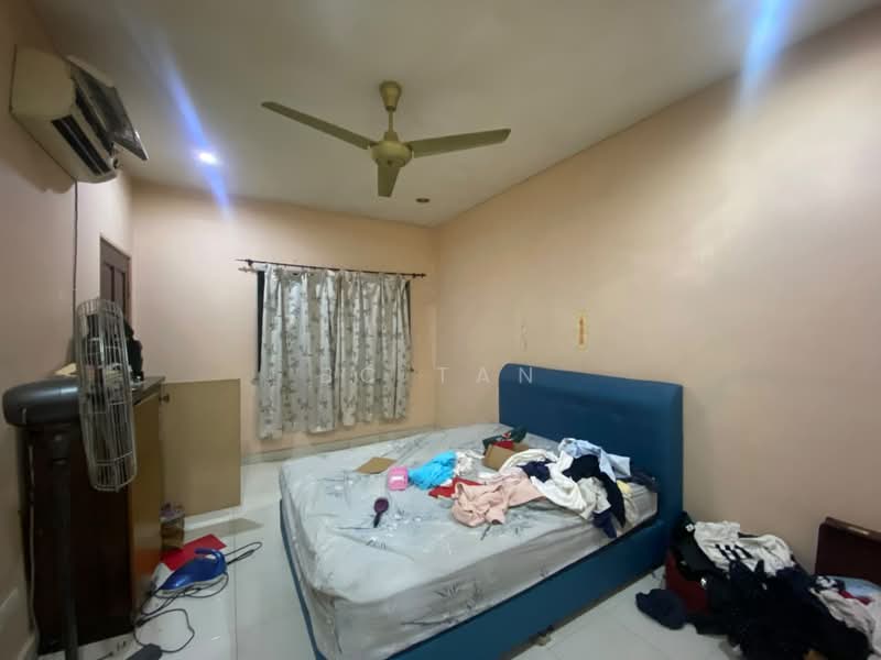 Rumah Teres 2 Tingkat untuk Dijual di Taman Kepong (Kepong) - BC TAN - Bedroom - PropertyGuru.com.my