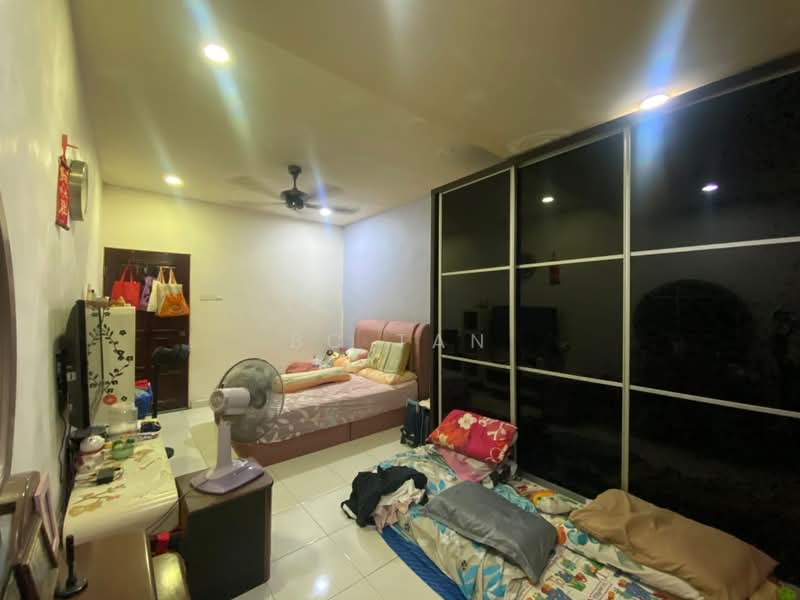 Rumah Teres 2 Tingkat untuk Dijual di Taman Kepong (Kepong) - BC TAN - Bedroom - PropertyGuru.com.my