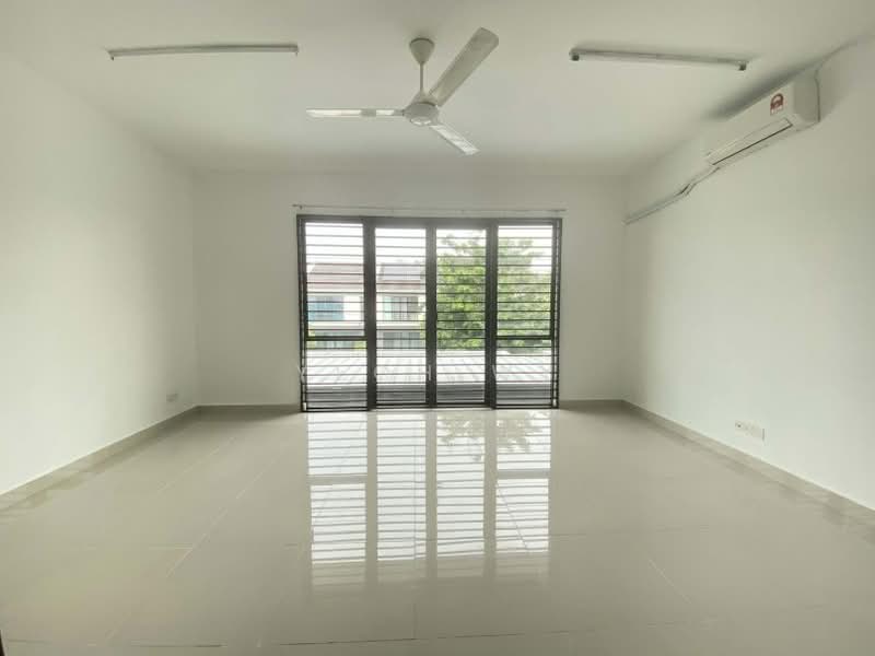 2.5-storey Terraced House for Sale in Seksyen 16 (Shah Alam) - Yeoh WY - Room - PropertyGuru.com.my
